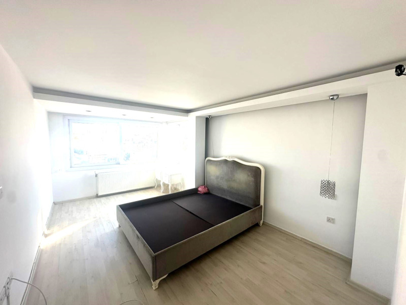 3+1 Penthouse with Central Heating and Fireplace in Gönyeli Area!-5