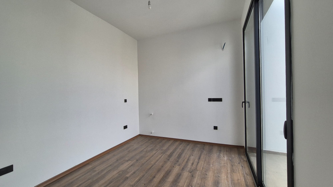 Вилла 3+1 на продажу в районе Еникент-6