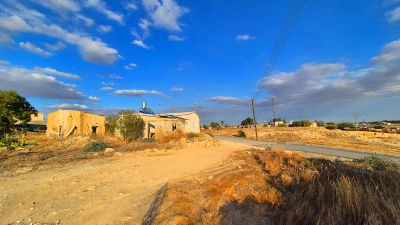 House and Land for Sale in the Aslanköy Area!