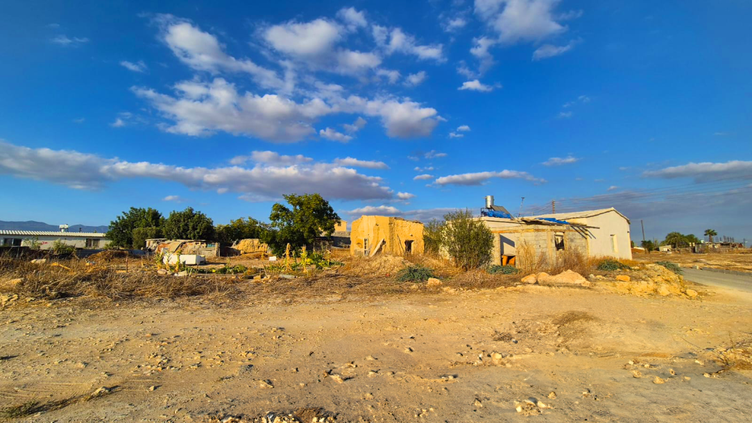 House and Land for Sale in the Aslanköy Area!-4